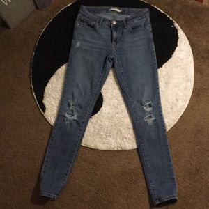 Levi’s 711 mid-rise skinny jeans